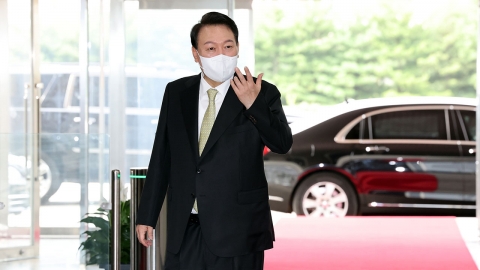  尹 "금융 리스크, 뒷수습보다 선제조치가 국가 자산 지키는 일"