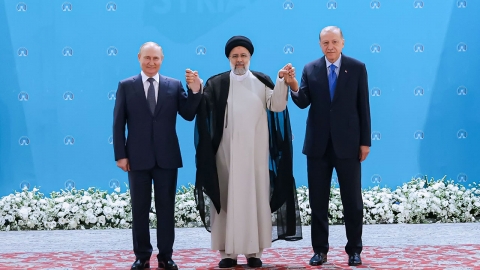 푸틴, 이란 찾아 '반미 연대' 과시...우크라·시리아 문제 논의