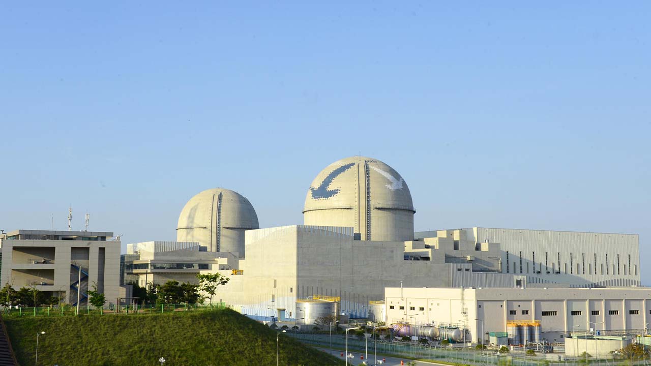 전경련 "원전 경쟁력 탈원전 이전 65%...회복에 4년 걸려"