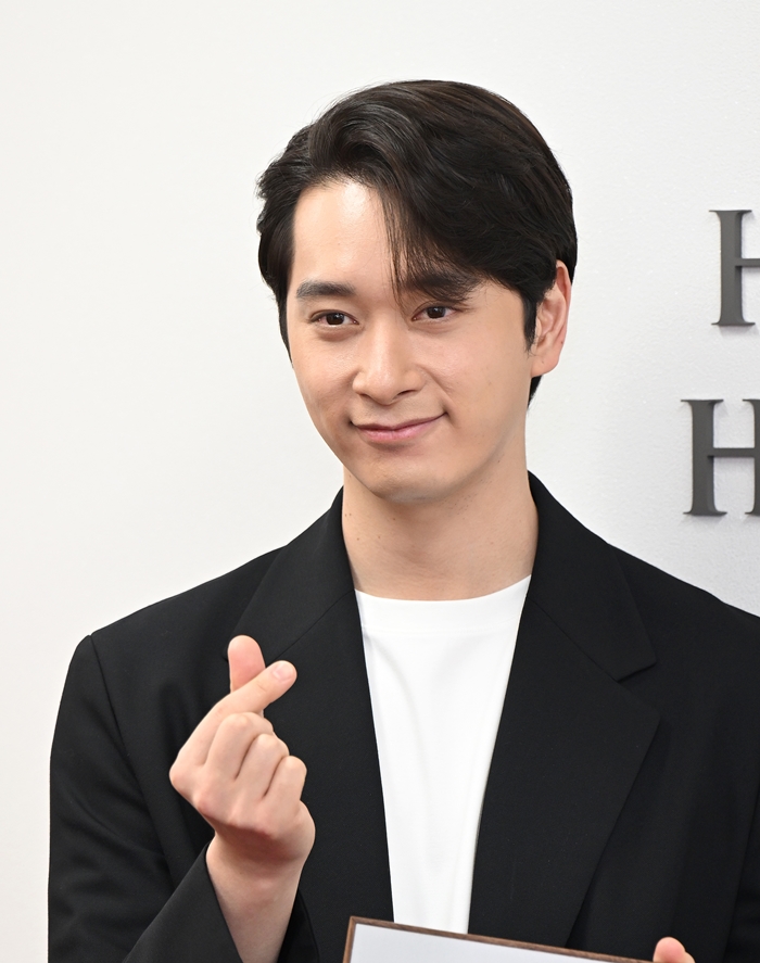 2PM 황찬성 득녀, 아빠 됐다(공식)