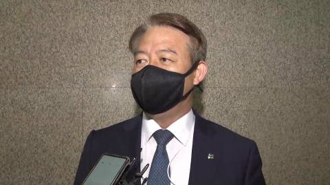  신인호 안보실 2차장 전격 사의..."건강상의 이유"