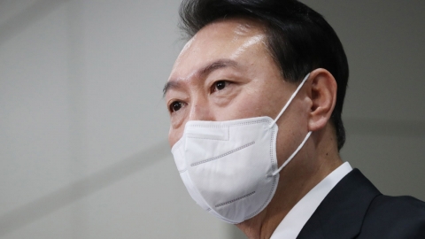 '尹 자택 지시' 비판에 대통령실 "경호 의전 받으며 나가나"