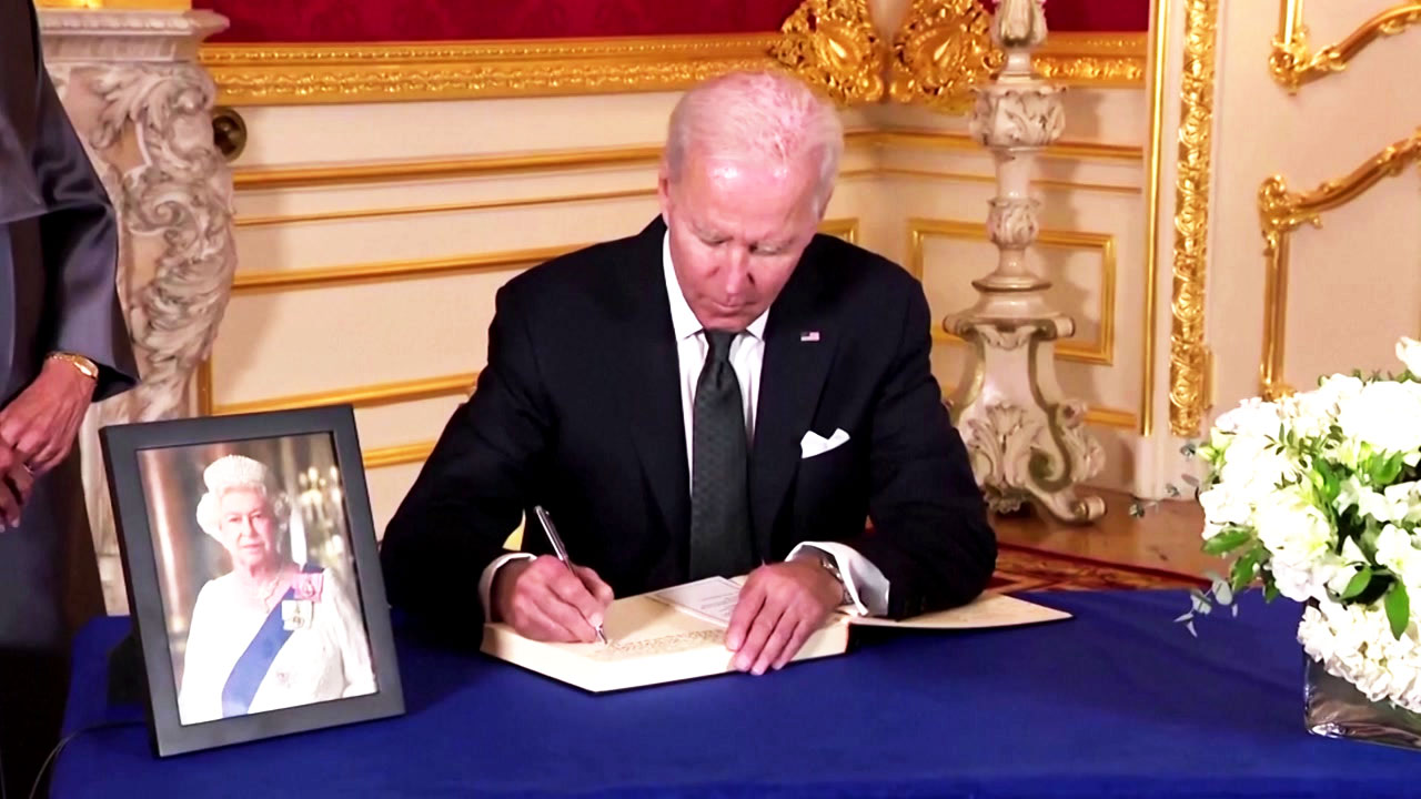 [국제]Biden: ‘Queen kept eating refreshments’ … Worldwide mourning procession