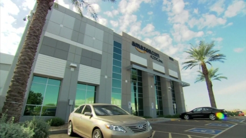 채용 중단했던 아마존, 만 명 인력 감원 착수