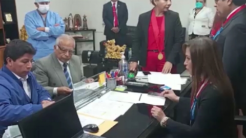 페루 카스티요 대통령 탄핵안 가결...부통령이 대통령 취임