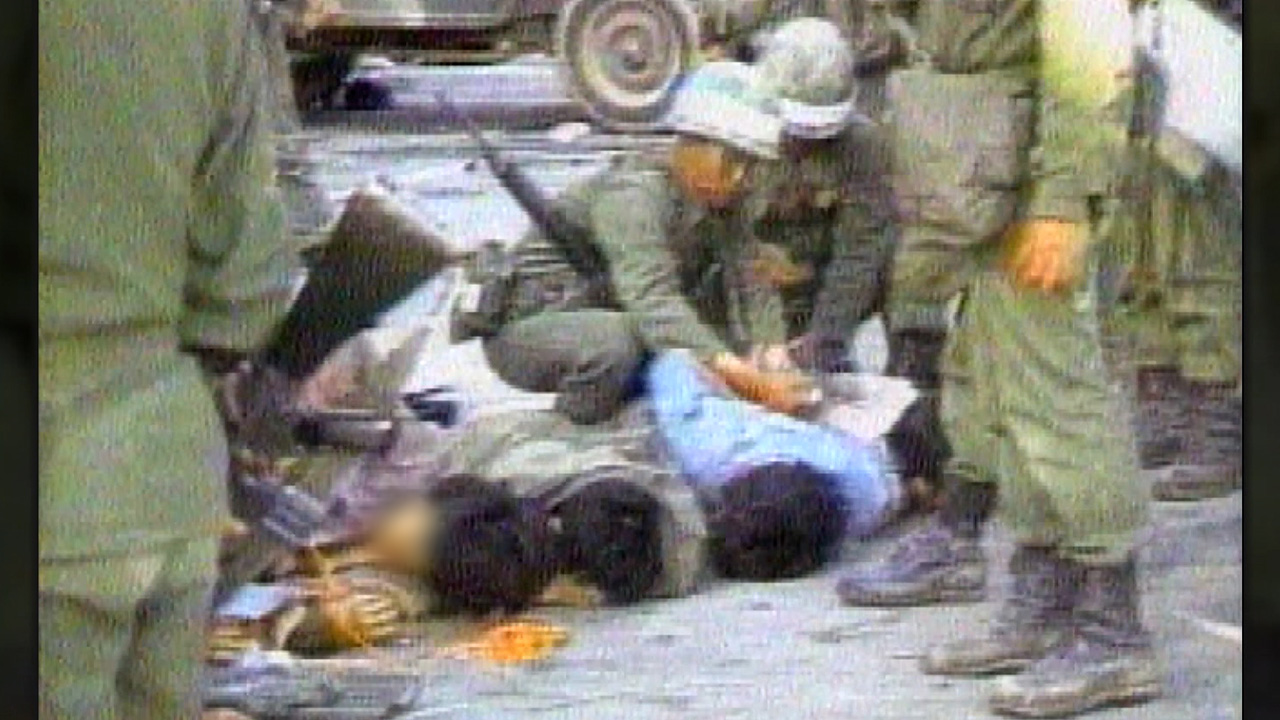 與 "문 정권 때 교과서 '5·18' 생략 결정...바로잡을 것"