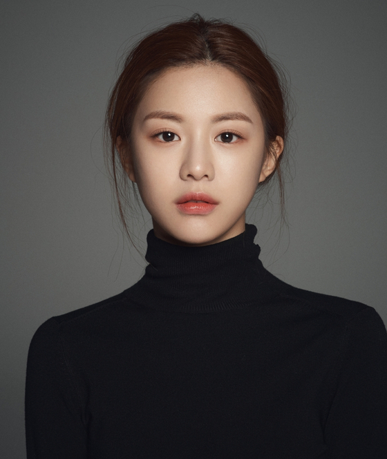 고윤정, 조작된 졸업사진 유포에 "명예훼손 강력한 법적 조치"