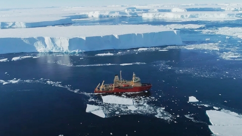 남극 '종말의 날 빙하' 밑부분 급속도로 녹아...해수면 최대 3m 상승 우려