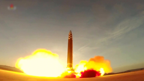 北, ICBM·핵어뢰 대대적 내부 선전…긴장감 조성