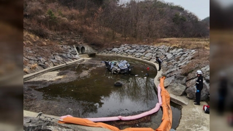 충남 서산에서 승용차가 50m 아래로 추락…1명 숨져