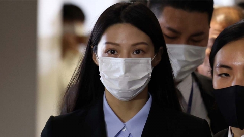 법정 출석한 조민 "포르쉐 타 봤으면 억울하지나 않아"