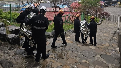 동굴에 갇힌 노부부, 30분간 '덜덜'…"직원이 일찍 문 닫고 퇴근"
