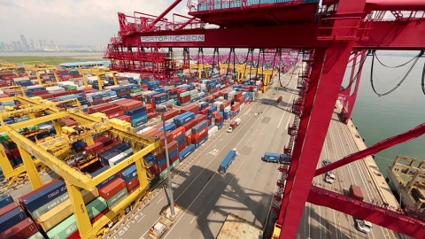  4월 무역 수지 26억 달러 적자...수출 14.2%↓