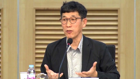 진중권, '태영호 공천 녹취록' 두고 "박근혜는 이것으로 실형"