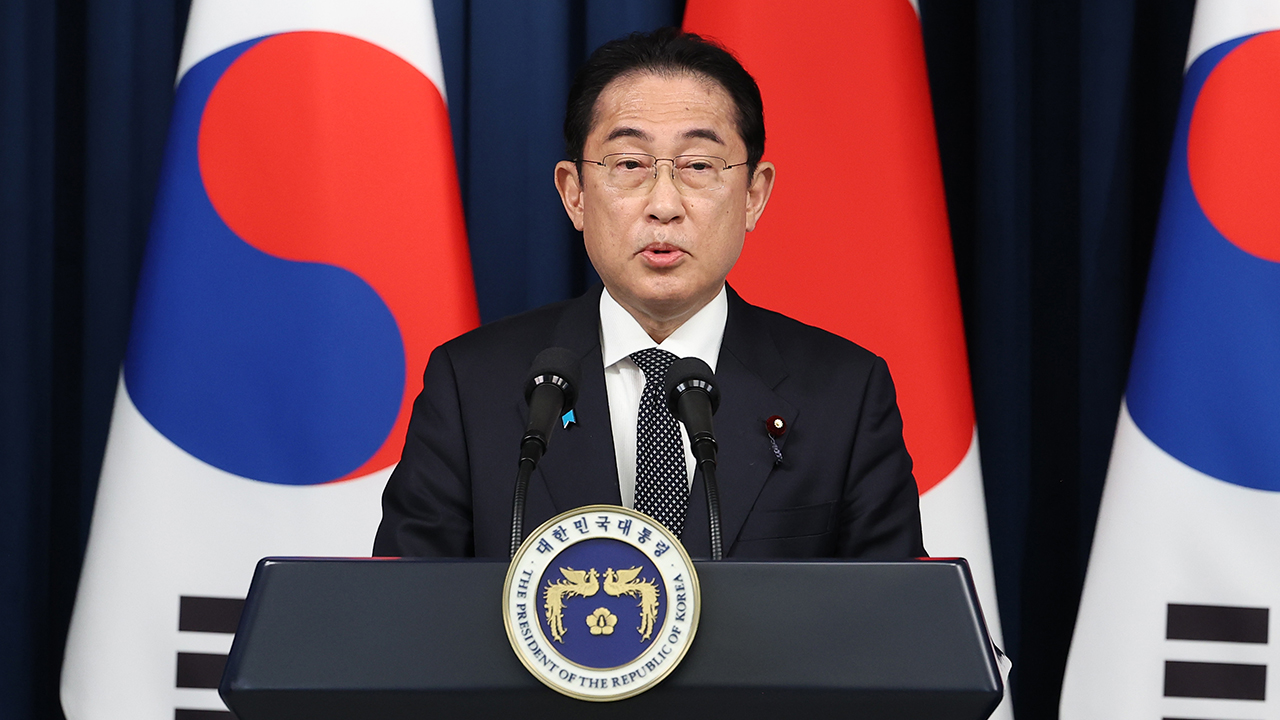 기시다 "많은 분 겪은 고통 가슴 아파...역사인식 계승"