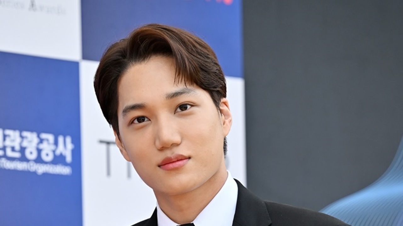 [가요] 엑소 카이, 입대 D-2 무료 팬미팅서 유쾌한 인사…짧은 머리 멋있을걸? | YTN  엑소 카이, 입대 D-2 무료 팬미팅서 유쾌한 인사…짧은... 
