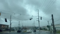 태풍 강타한 괌, 오늘도 하늘길 막혀...외교부 "영사조력 제공"