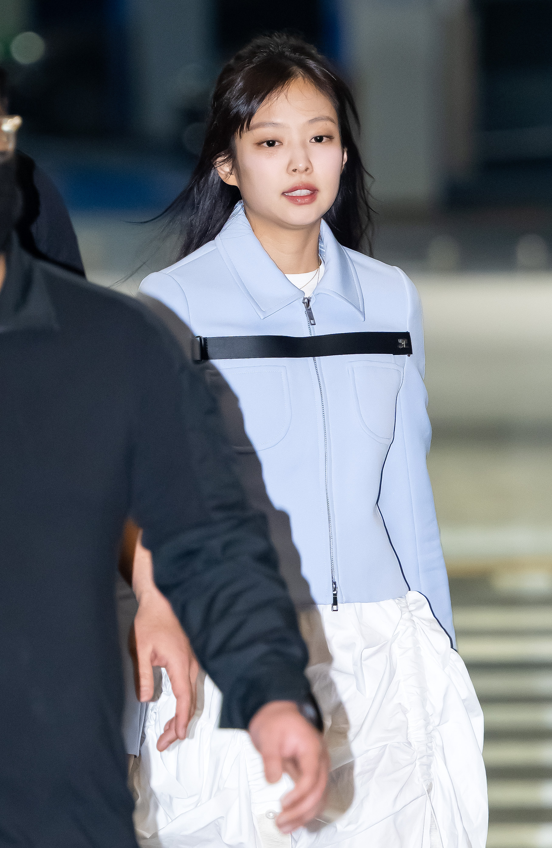 [가요]제니, 블랙핑크 호주 멜버른 공연 중도 하차…