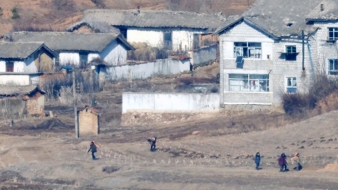 북한 주민들, BBC와 비밀 인터뷰 "식량난으로 이웃들 굶어 죽어"