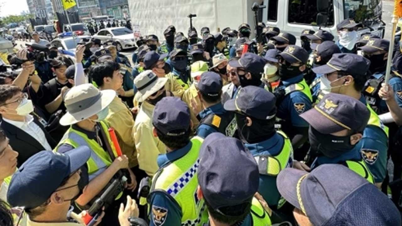 홍준표·경찰 누구 말이 맞나?...결국 '퀴어 혐오'로