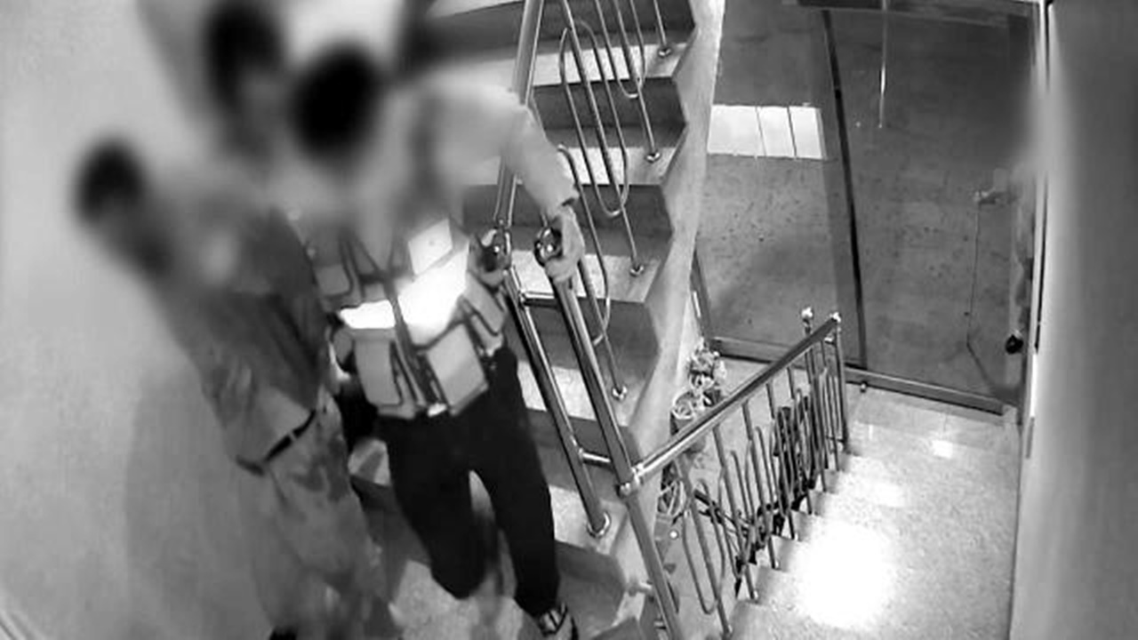 '인천 층간소음 흉기 난동' 부실 대응 前 경찰관 해임 취소 소송 패소