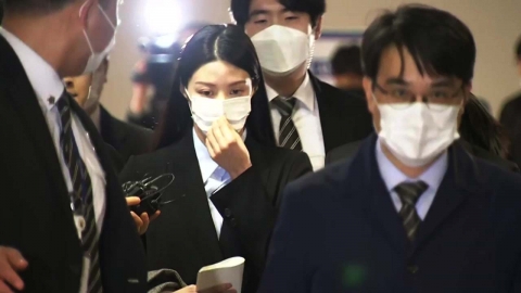 [뉴스라이브] 조국 자녀들 잇단 소송 취하·학위 반납...왜?