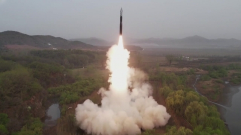  합참 "北, 동해 상으로 미상 탄도미사일 발사"