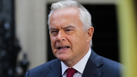 BBC 간판 앵커 "성추문 의혹 당사자는 나"...영국 사회 발칵