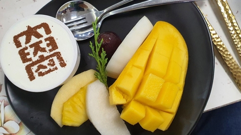 백마회관서 메뉴에 없는 '16첩 반상 한정식' 특혜 누린 9사단 지휘부