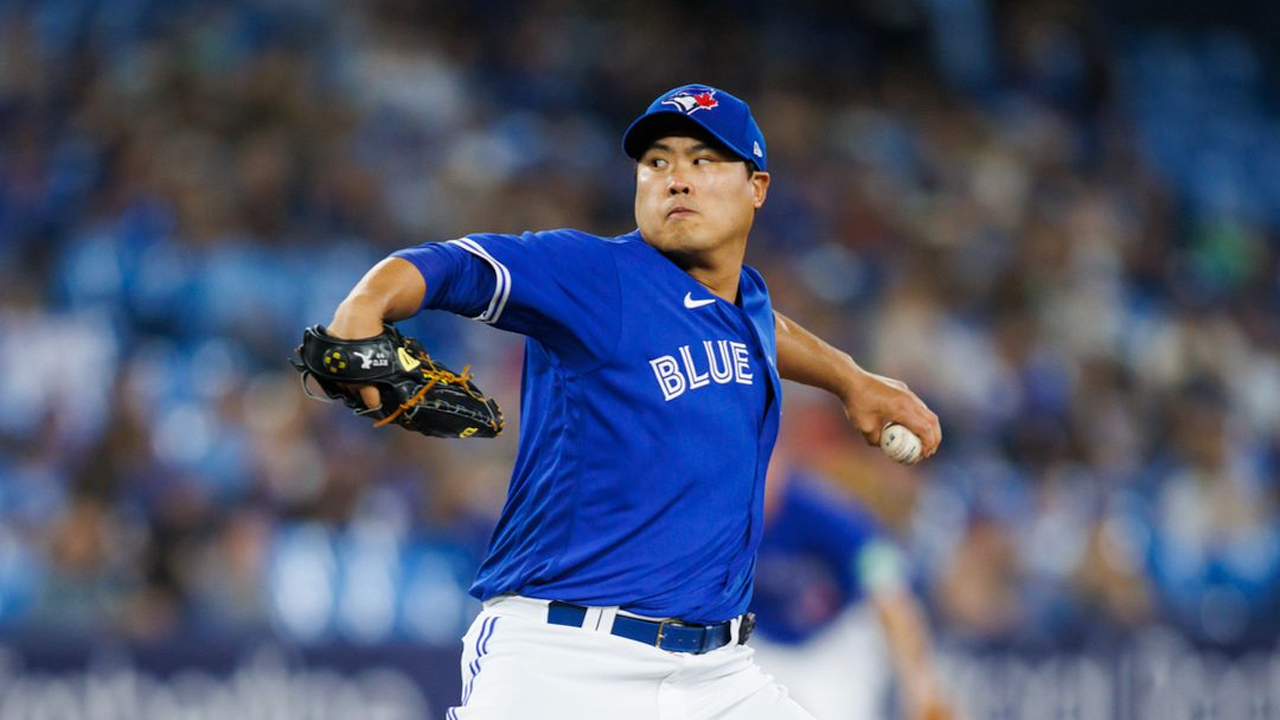 Toronto's Ryu Hyunjin Returns Strong from Knee Injury to Face Chicago