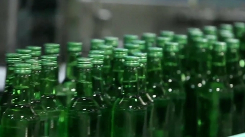 소주·맥주병에 '음주운전은 살인 행위와 같다' 문구 넣는다면?