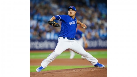 류현진, 5이닝 2실점 호투...불펜 난조로 4승 달성은 실패