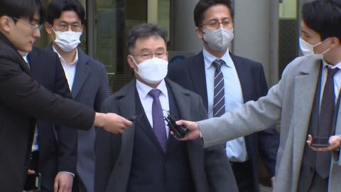  검찰, '허위 인터뷰 의혹' 김만배 주거지·사무실 압수수색