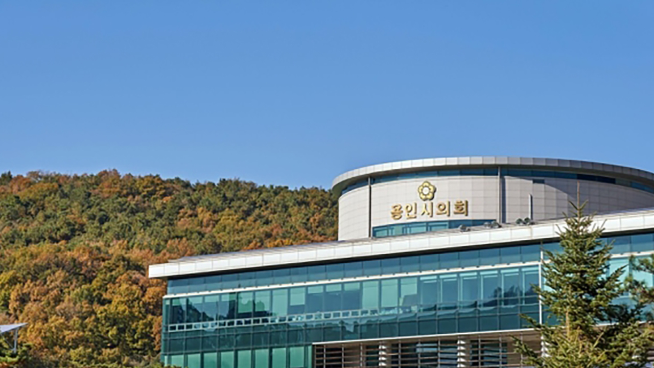 용인시의원들, 술 수십 병 들고 말레이 입국하다 적발…"영사관 선물용" 해명