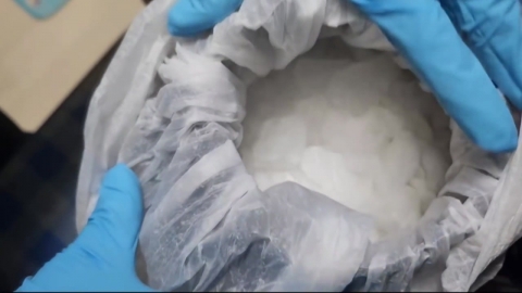 범죄 처벌 받고도 함께 마약 밀수...62만 명 분량 압수