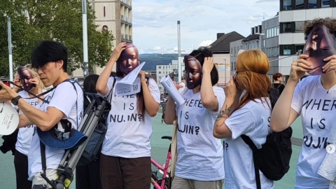 독일 카셀대 학생들 "평화의 소녀상 돌려내" 기습 시위