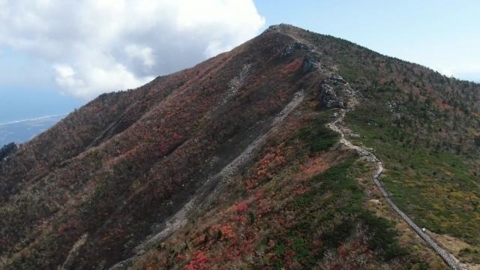 추락사 시신 사진을 떡하니...설악산 '입산 금지 경고판' 논란