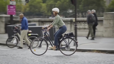 "자전거 도로 정체까지"...자전거 타는 파리지앵들