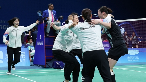 '안세영 선봉' 여자 배드민턴, 중국에 완승...29년 만에 금메달