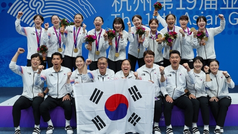 '셔틀콕 반란' 금메달...신유빈, 최강자에 도전!