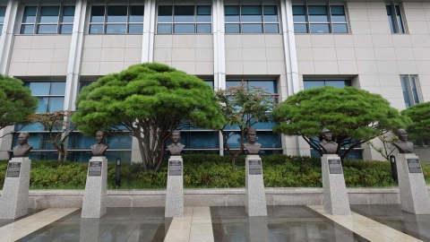 육사, 홍범도 장군 동상 이전에 이어 독립전쟁 영웅실도 철거?