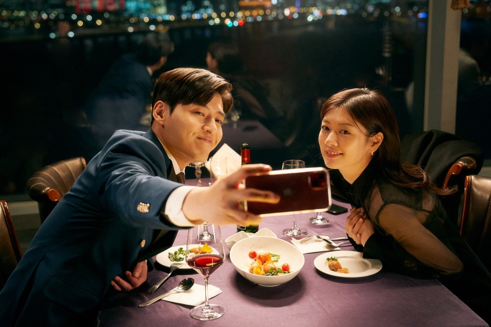 韓 영화 부진 속 '30일'만 웃었다...손익분기점 돌파 성공