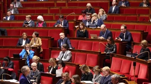 프랑스, 남·여 구분 않는 '포괄적 맞춤법' 두고 첨예한 대립