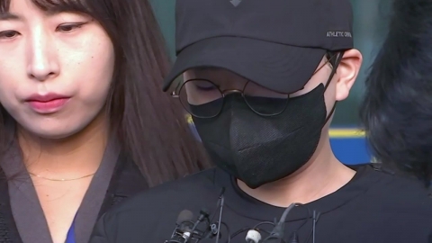 [더뉴스] 남현희 "속았다" VS 전청조 "알았다"...팽팽한 신경전