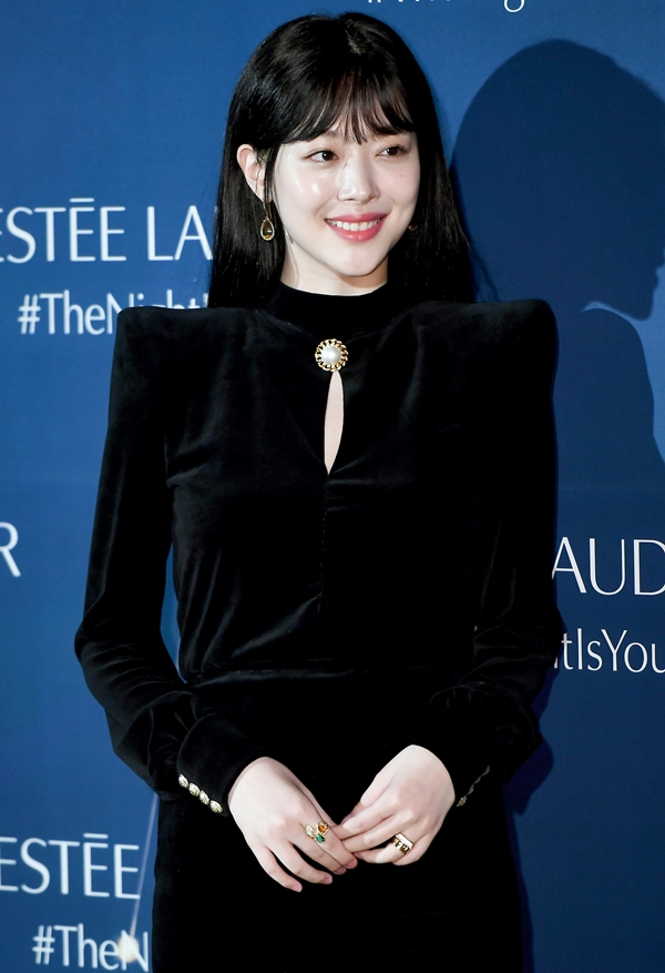 故설리의 고백 "모두가 상품 취급...아무도 '넌 어때?' 묻지 않았다"
