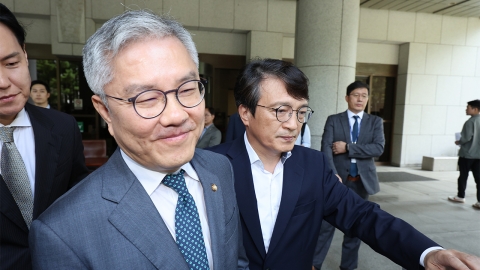  민주당, '암컷 발언' 논란 최강욱 징계..."당원자격 6개월 정지"