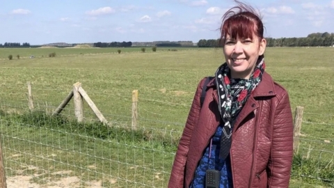 신경쇠약 英 여성, 물 과다 섭취 사망..."의료진은 휴대전화만 들여다봐"