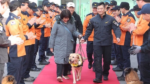 채석장 사고 실종자 2명 구조한 영웅견 아롱이 '은퇴'
