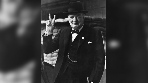 처칠 '전시 틀니' 경매 나온다...낙찰가 1천300만원 예상