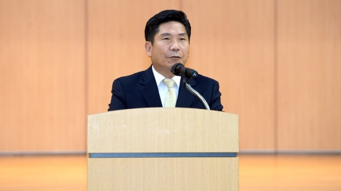 열애 고백한 제천시장, 전 배우자에 사과 “‘병적’ 표현은 잘못”